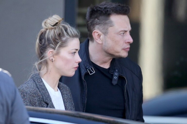 Elon Musk y Amber Heard