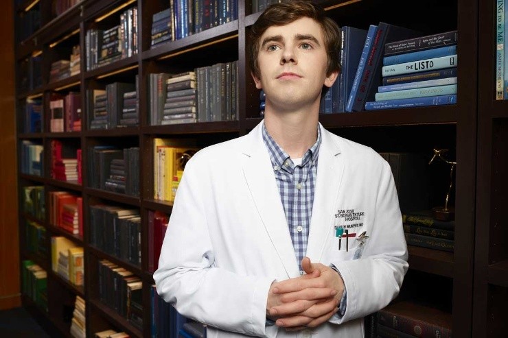 Freddie Highmore 