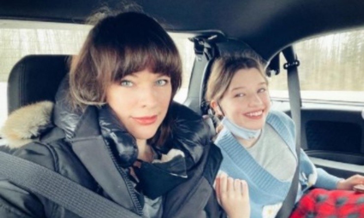 (Foto: @millajovovich)