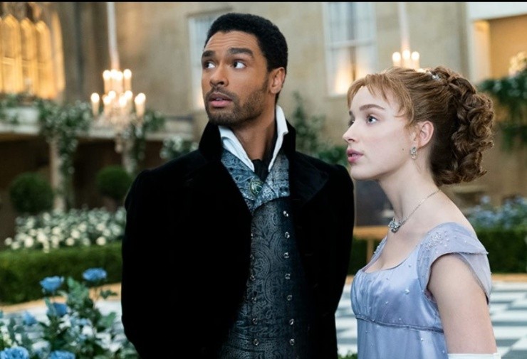 Regé-Jean Page y Phoebe Dynevor, los protagonistas de la primera temporada de Bridgerton (Foto: IMDb/ Netflix)