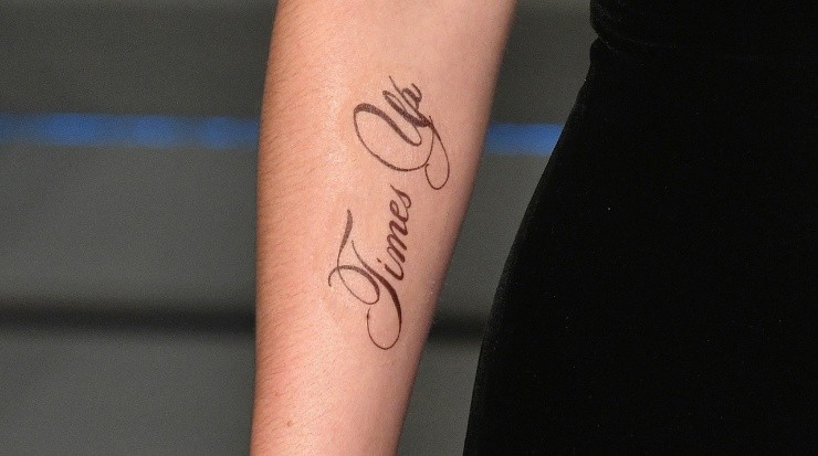 El tatuaje de la polémica de Emma Watson en 2018 (Getty)