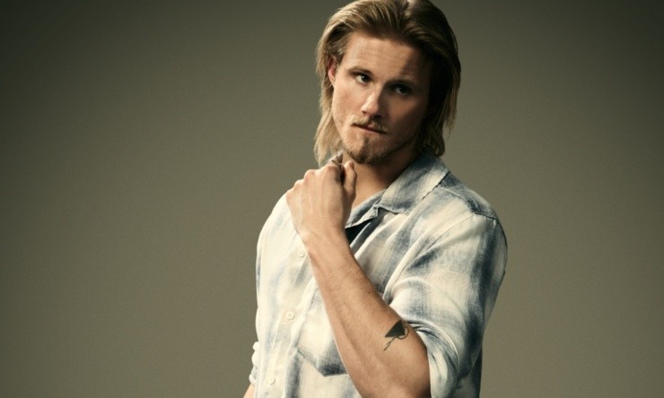 Alexander Ludwig-Heels-StarzPlay