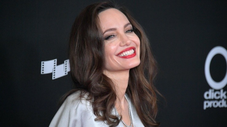 Angelina Jolie rompe un récord en Instagram que le pertenecía a Jennifer Aniston.