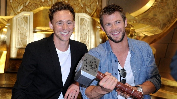 Tom Hiddleston y Chris Hemsworth