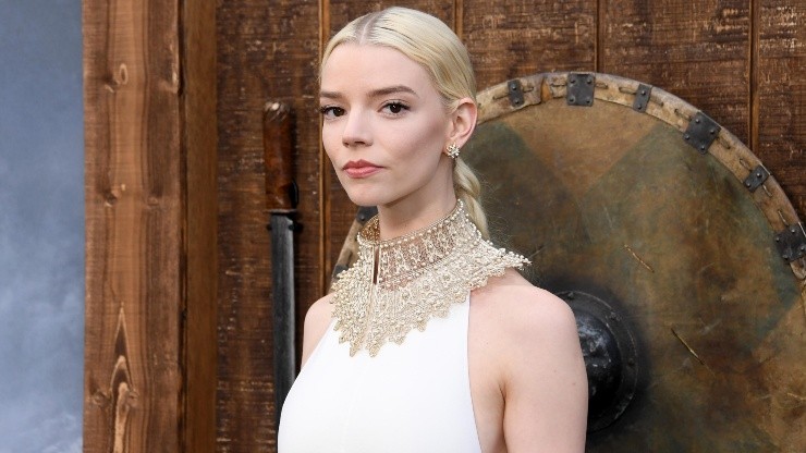 Who are the famous friends of Anya Taylor-Joy.