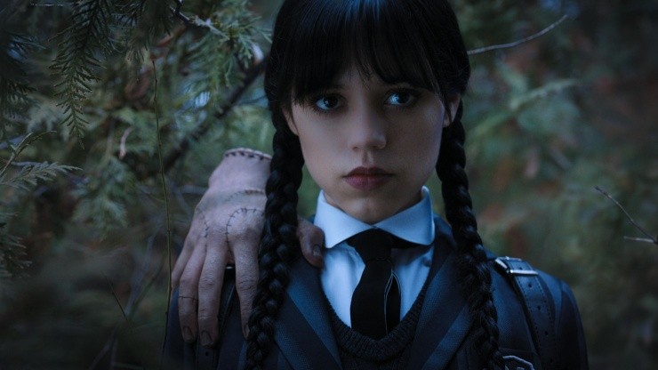 Jenna Ortega interpreta a Merlina Addams en Netflix.
