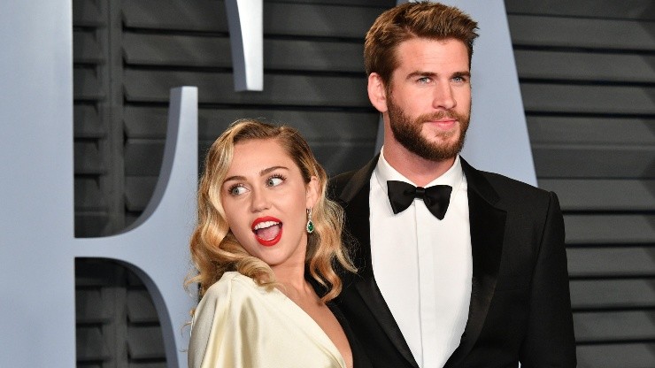 Miley Cyrus y Liam Hemsworth en 2018.