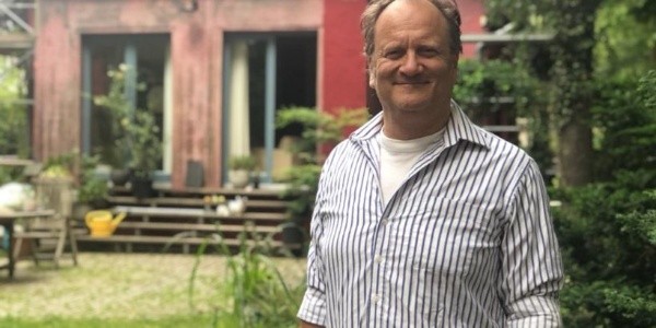 Félix, el dueño de la casa en donde se filmó ‘Dark’.