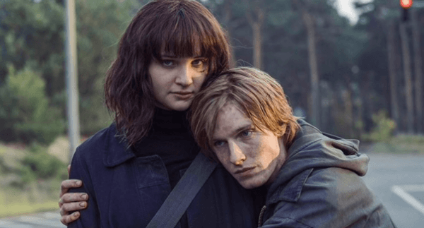 ‘Martha’ y ‘Jonas’, en la serie ‘Dark’.