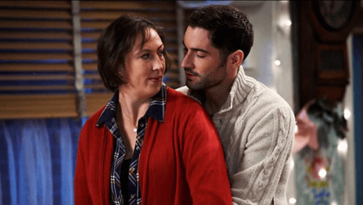 Tom Ellis en Miranda
