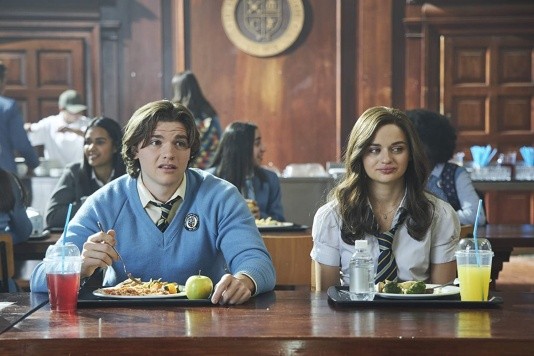 Lee Flynn y Joey King