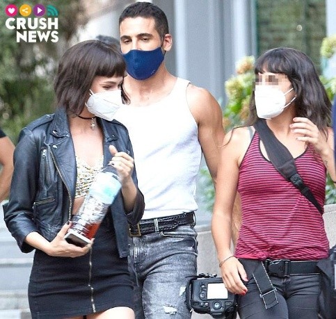 Miguel Ángel Silvestre y Ursula Corberó Miguel Ángel Silvestre y Ursula Corberó
