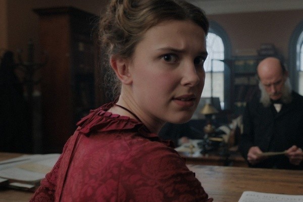 Millie Bobby Brown como Enola Holmes