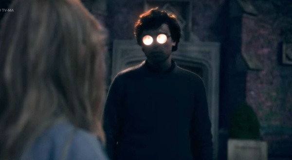 la maldicion de bly manor eddie fantasma de los anteojos la maldicion de bly manor eddie fantasma de los anteojos
