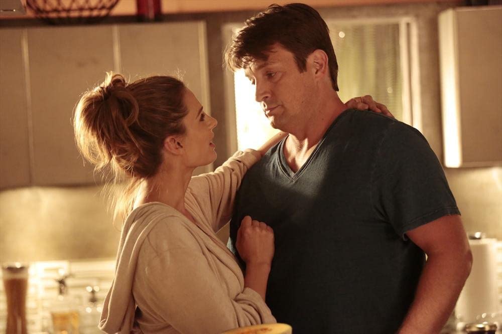 Nathan Fillion y Stana Katic en Castle. Foto: (IMDB)