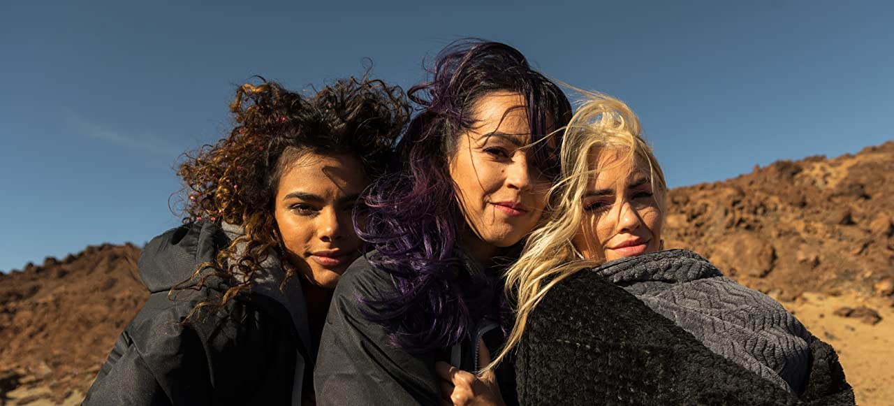 Lali Espósito, Yany Prado y Verónica Sánchez en el desierto. Foto: (IMDB)