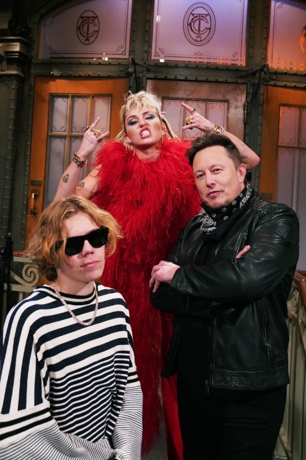 La foto de promoción publicada por Miley Cyrus. 