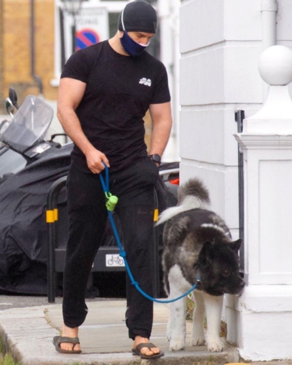 La foto de Backgrid que enloqueció a los fans de Henry Cavill.