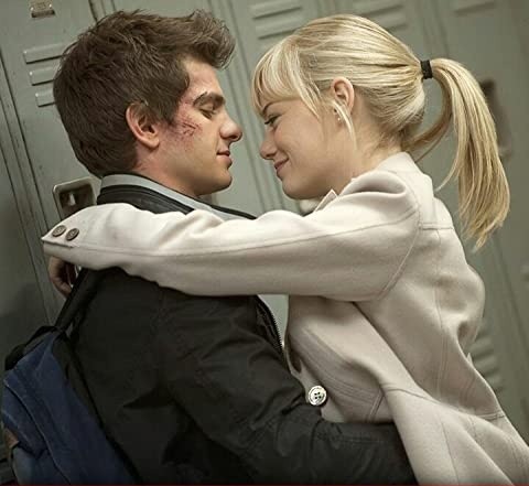 Emma Stone en su papel de Gwen Stacey junto a Andrew Garfield. Foto: (IMDB)
