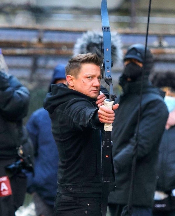 Jeremy Renner en el set. Foto: (IMDB)