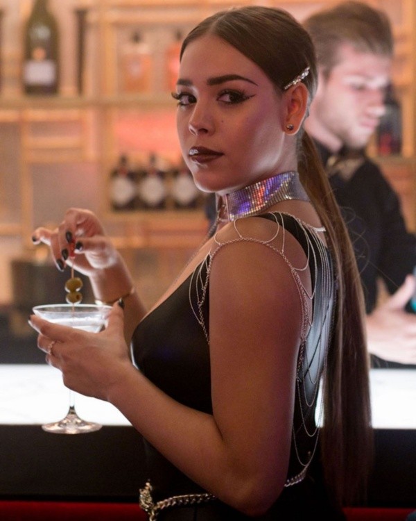 Danna Paola como Lucrecia. Foto: (Netflix)