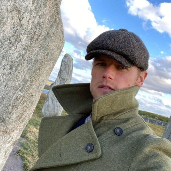 Sam Heughan en las piedras de Craigh na Dun. Foto: (@samheughan)