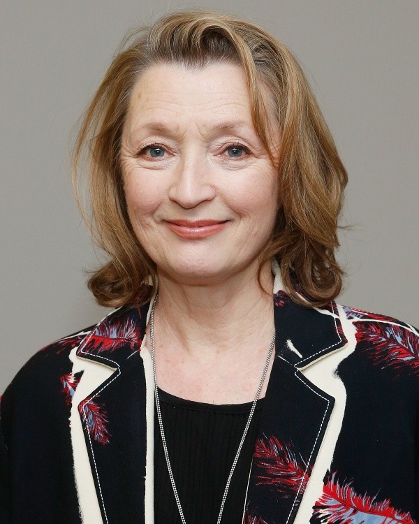 Lesley Manville. Foto: (Getty)