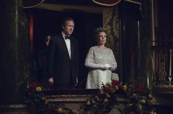 Tobías Menzies y Olivia Colman como los Reyes de Inglaterra. Foto: (IMDB)