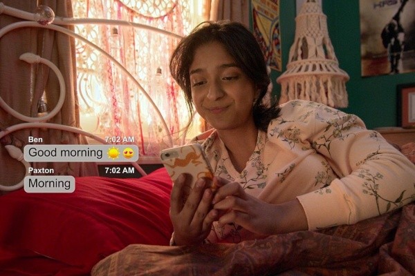  Maitreyi Ramakrishnan en su papel de Devi. Foto: (Netflix)