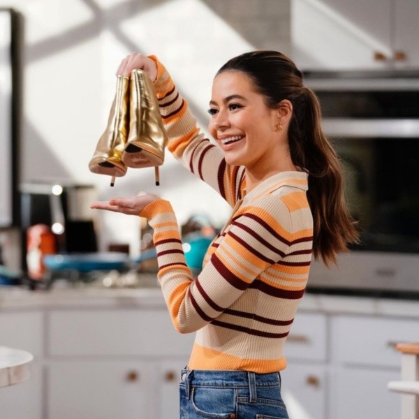 Miranda Cosgrove en su regreso a iCarly. Foto: (Nickelodeon)