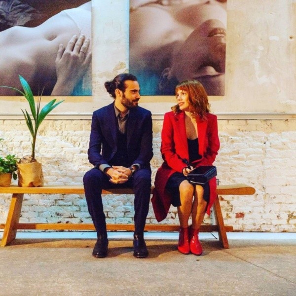 Valeria y Adri. Foto: (Netflix)