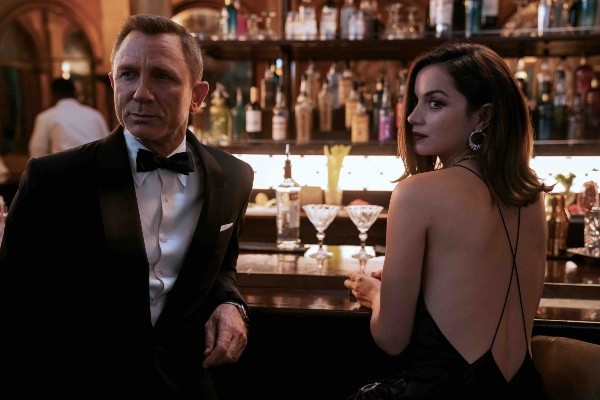 no time to die james bond ana de armas 007 daniel craig
