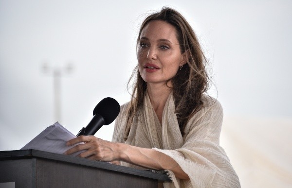 Angelina jolie afganistan instagram