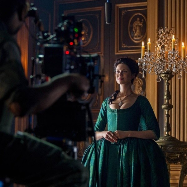 Caitriona Balfe en uno de sus trajes más icónicos. Foto: (Starz)
