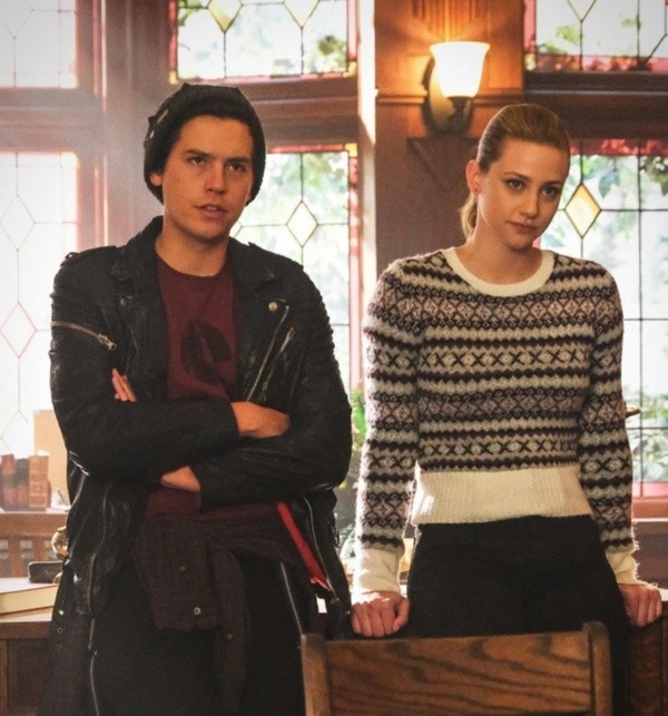 Lili y Cole durante las grabaciones. Foto: (The CW)