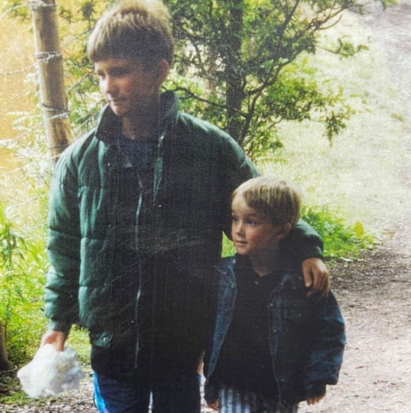 Chris y Tom Felton. Foto: (@t22felton)