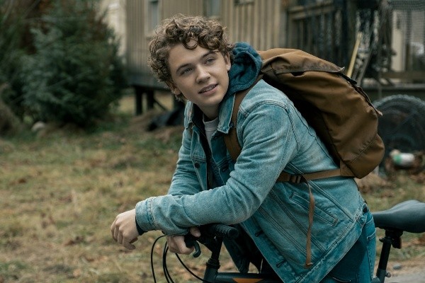 igby rigney misa de medianoche netflix.jpg