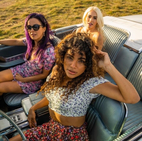 Las protagonistas de Sky Rojo. Foto: (Netflix)