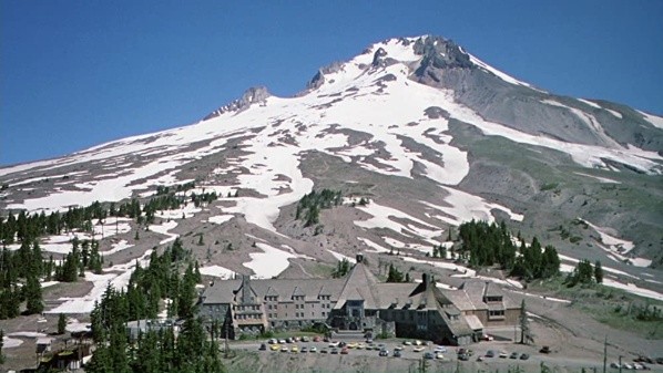 the shining hotel overlook
