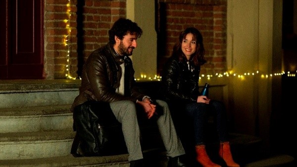 Los protagonistas de Guía astrológica para corazones rotos. Foto: (Netflix)