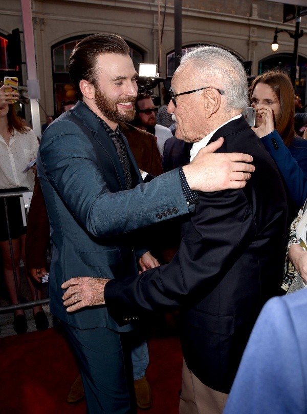 Stan Lee y Chris Evans. Foto: (Getty)