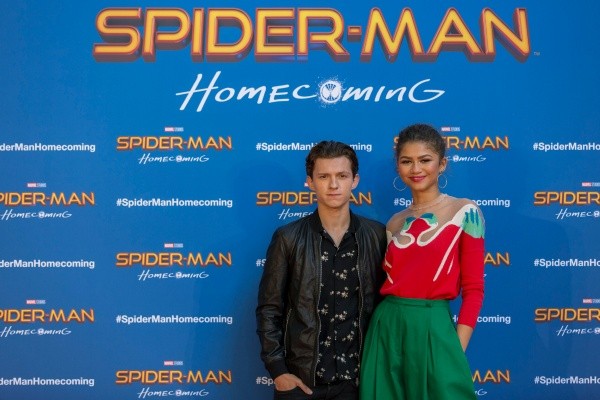 Tom Holland y Zendaya en la premiere de Homecoming. Foto: (Getty)