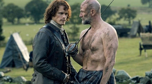 Sam Heughan y Graham MacTavish en Outlander. Foto: (IMDB)