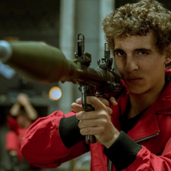 Miguel Herrán en la piel de Río. Foto: (Netflix)