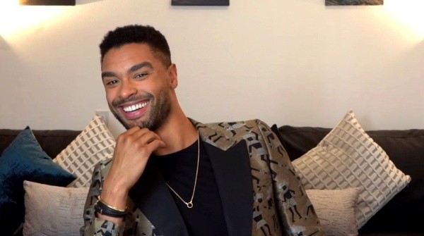 Regé-Jean Page fue elegido el actor más popular. Foto: (Getty)