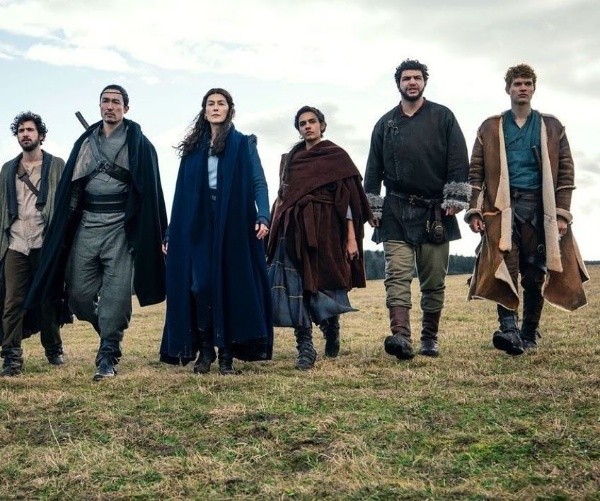 Los protagonistas de La Rueda del Tiempo. Foto: (Prime Video)