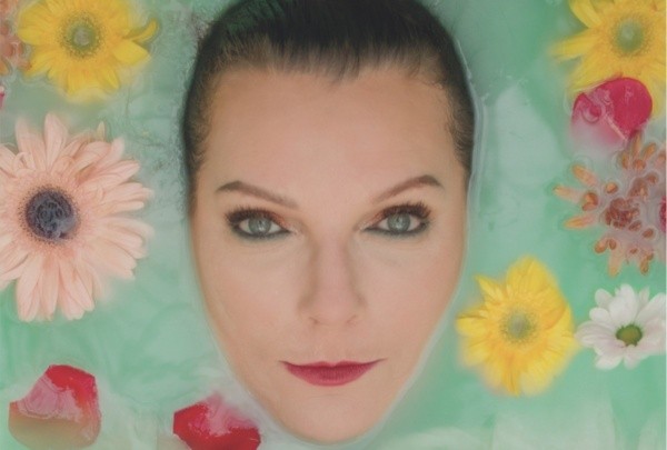 Lourdes Ferro es astróloga, tarotista y especialista en genealogía (Foto: Editorial Planeta)