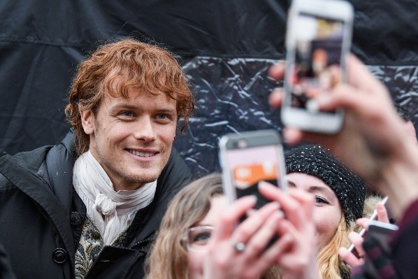 Sam Heughan con sus fans. Foto: (Getty)