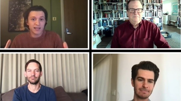 Los 3 actores con Pete Hammond.