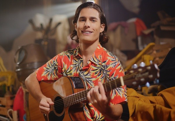 Guido Messina es Julián. Foto: (Netflix)